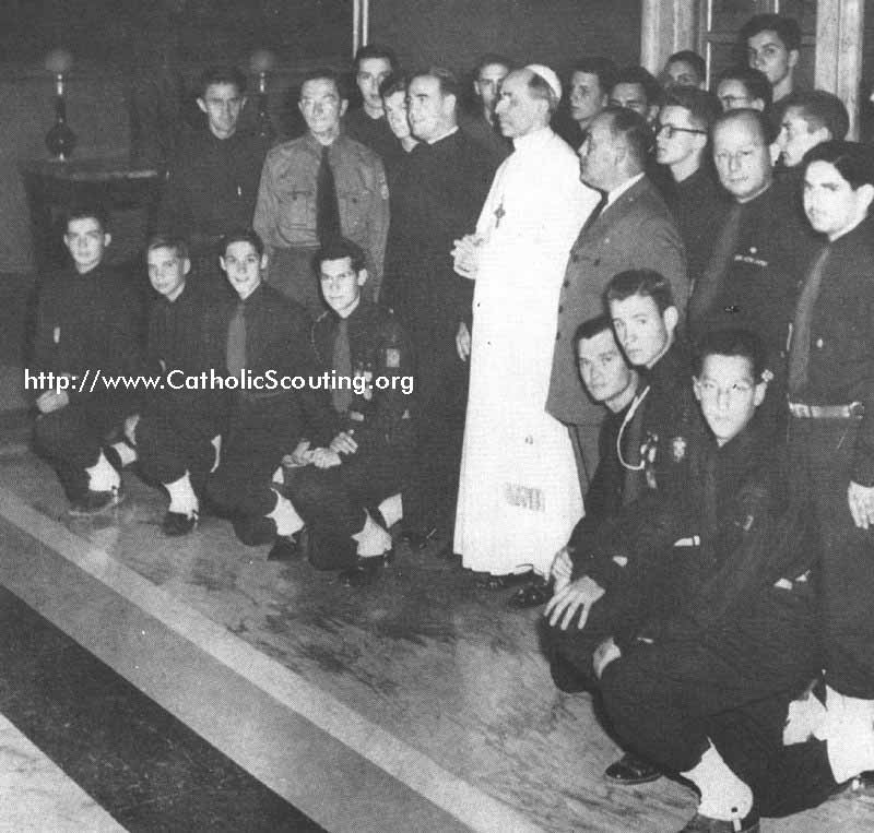 1950 Pius XII with Scouts